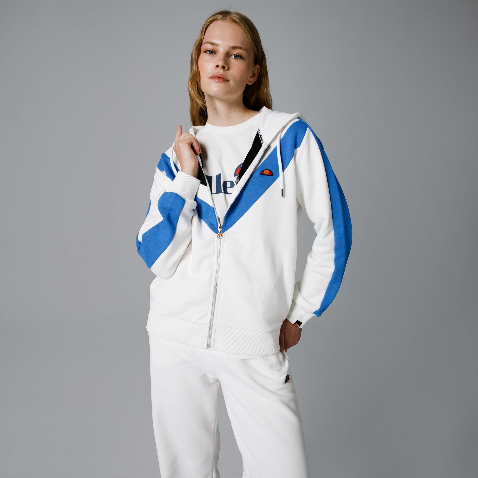 Ellesse Fermuarlı Kapüşonlu Kadın Sweat EF172-SBL