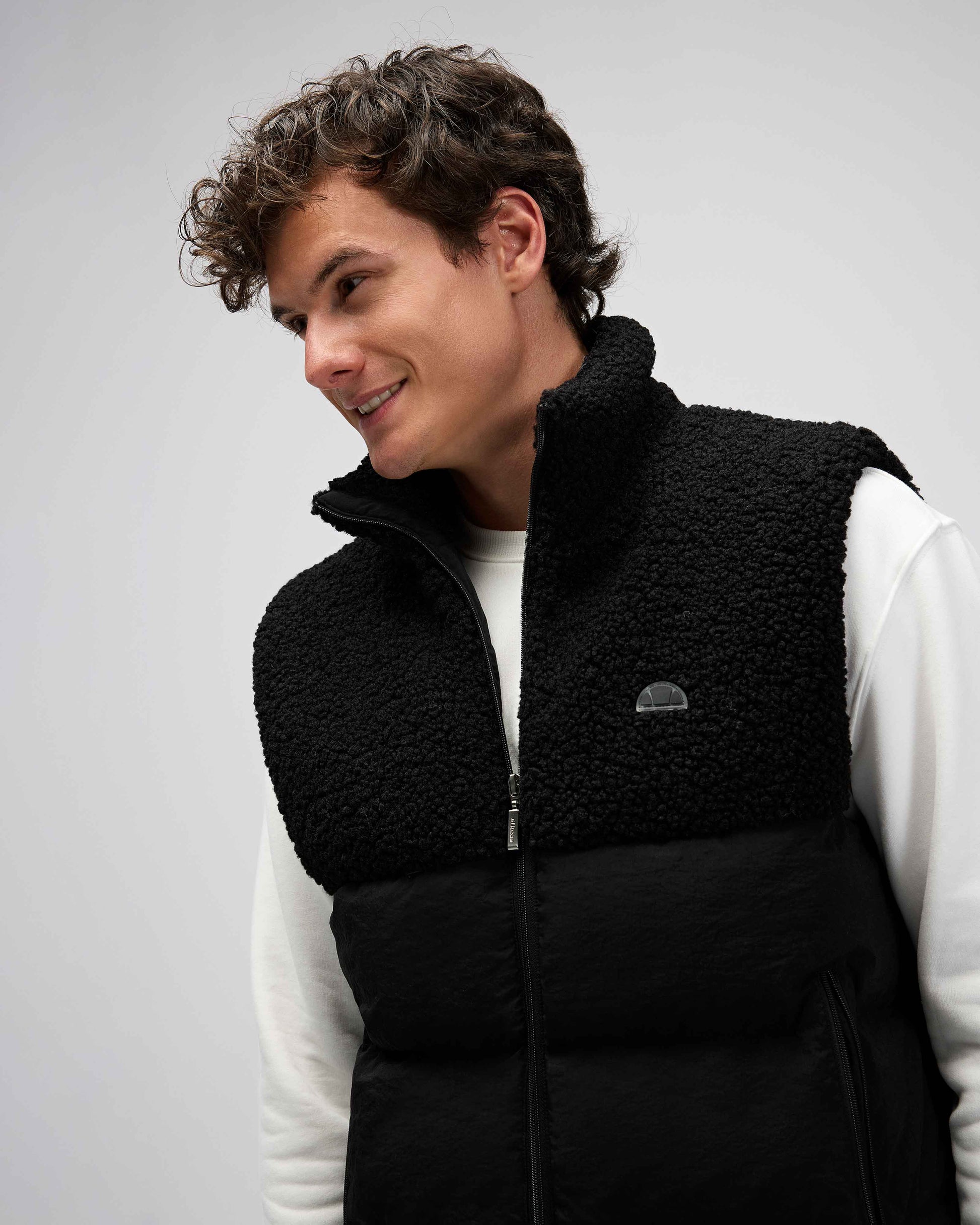 Ellesse Erkek Dolgulu Yelek EM532-BK