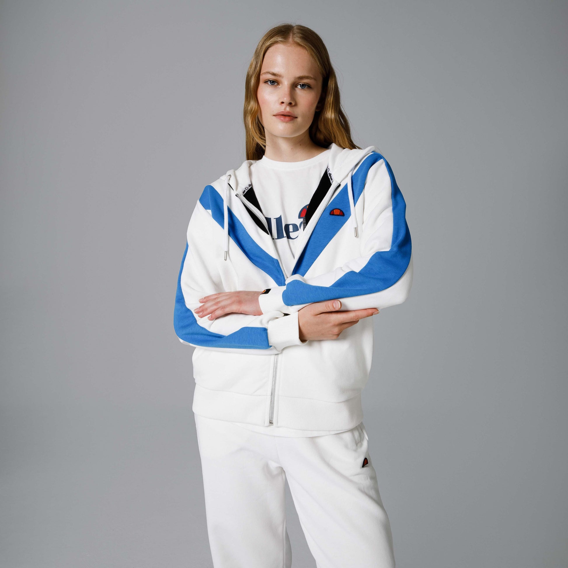 Ellesse Fermuarlı Kapüşonlu Kadın Sweat EF172-SBL