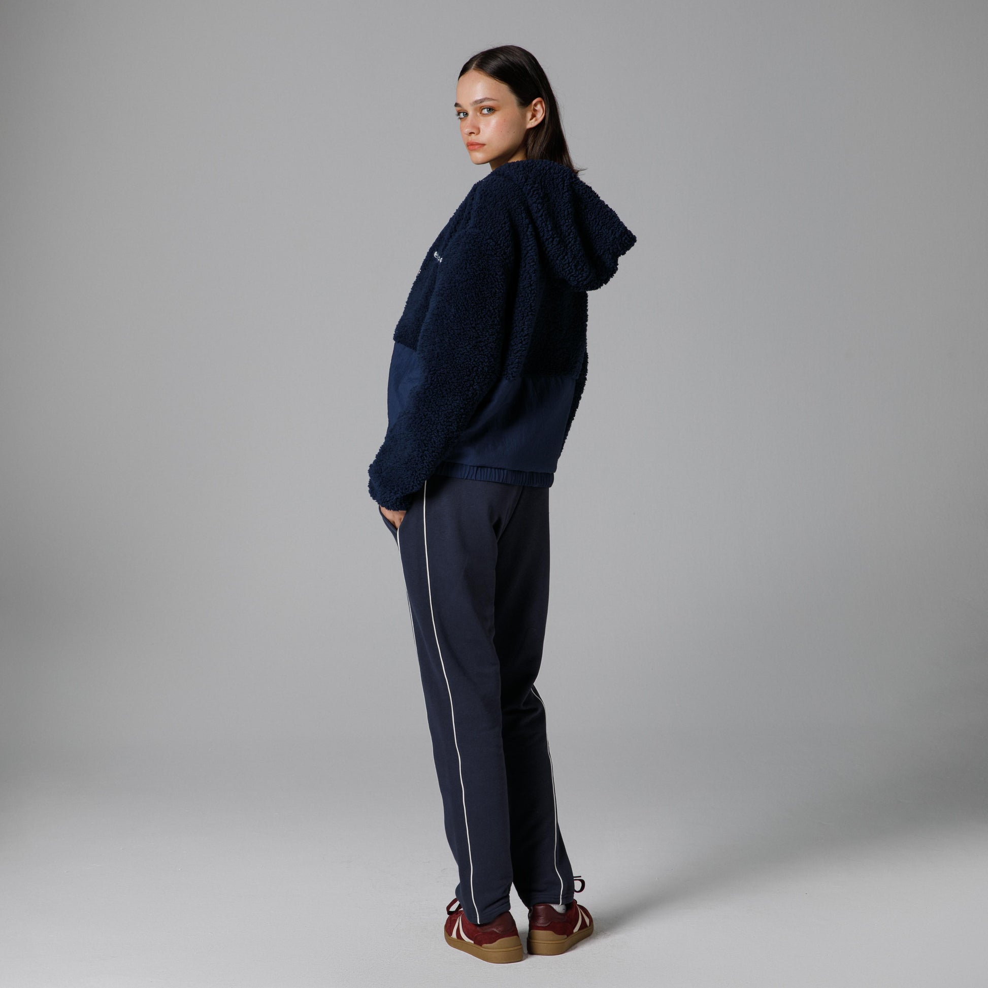 Ellesse Fermuarlı Kapüşonlu Kadın Ceket EF181-NV