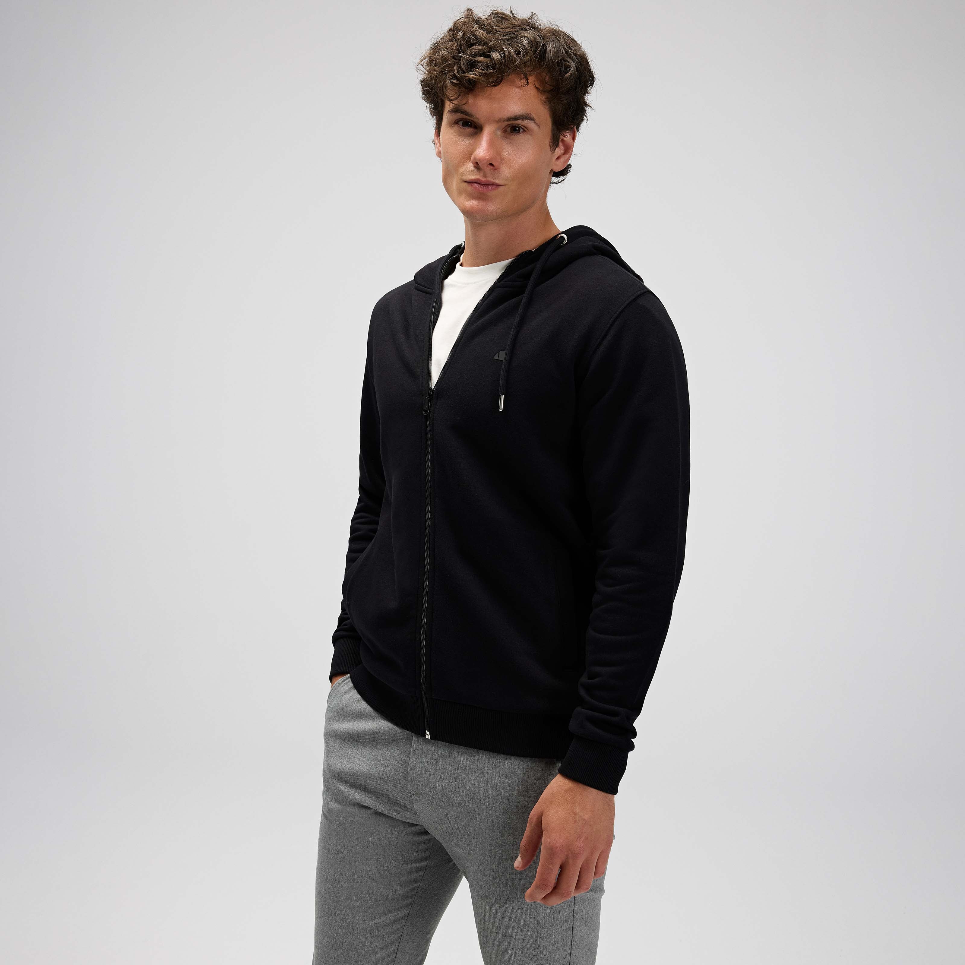 Ellesse Erkek Fermuarlı Kapüşonlu Sweat EM555-BK