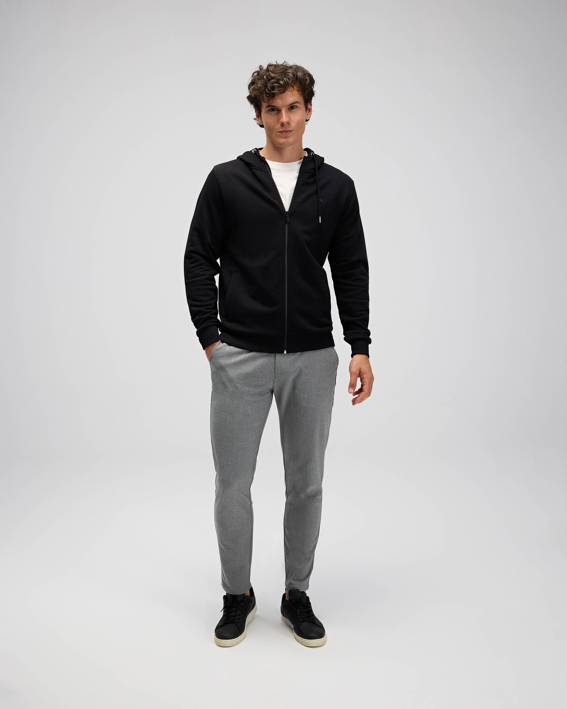 Ellesse Erkek Fermuarlı Kapüşonlu Sweat EM555-BK
