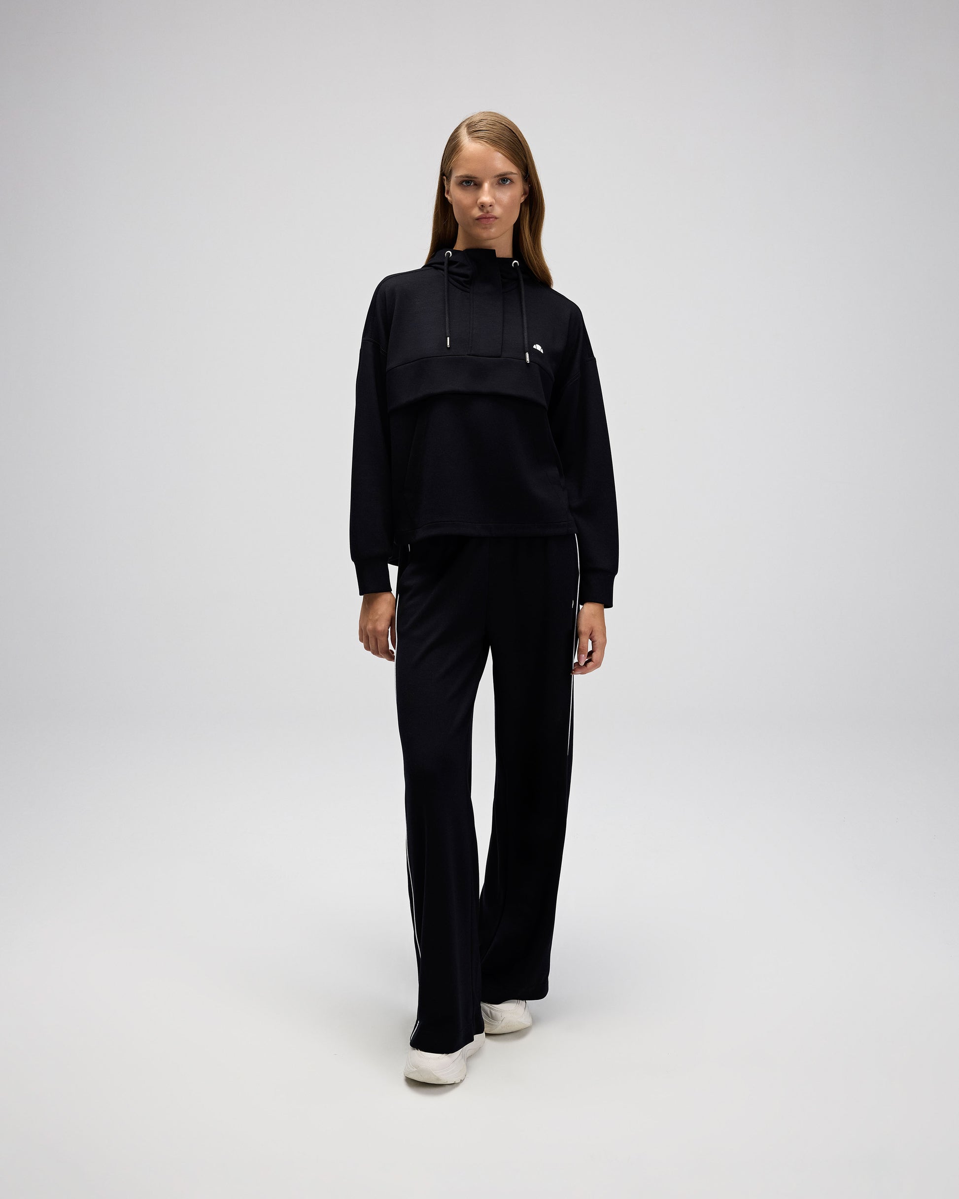 Ellesse Kadın Kapüşonlu Sweatshirt EF551-BK