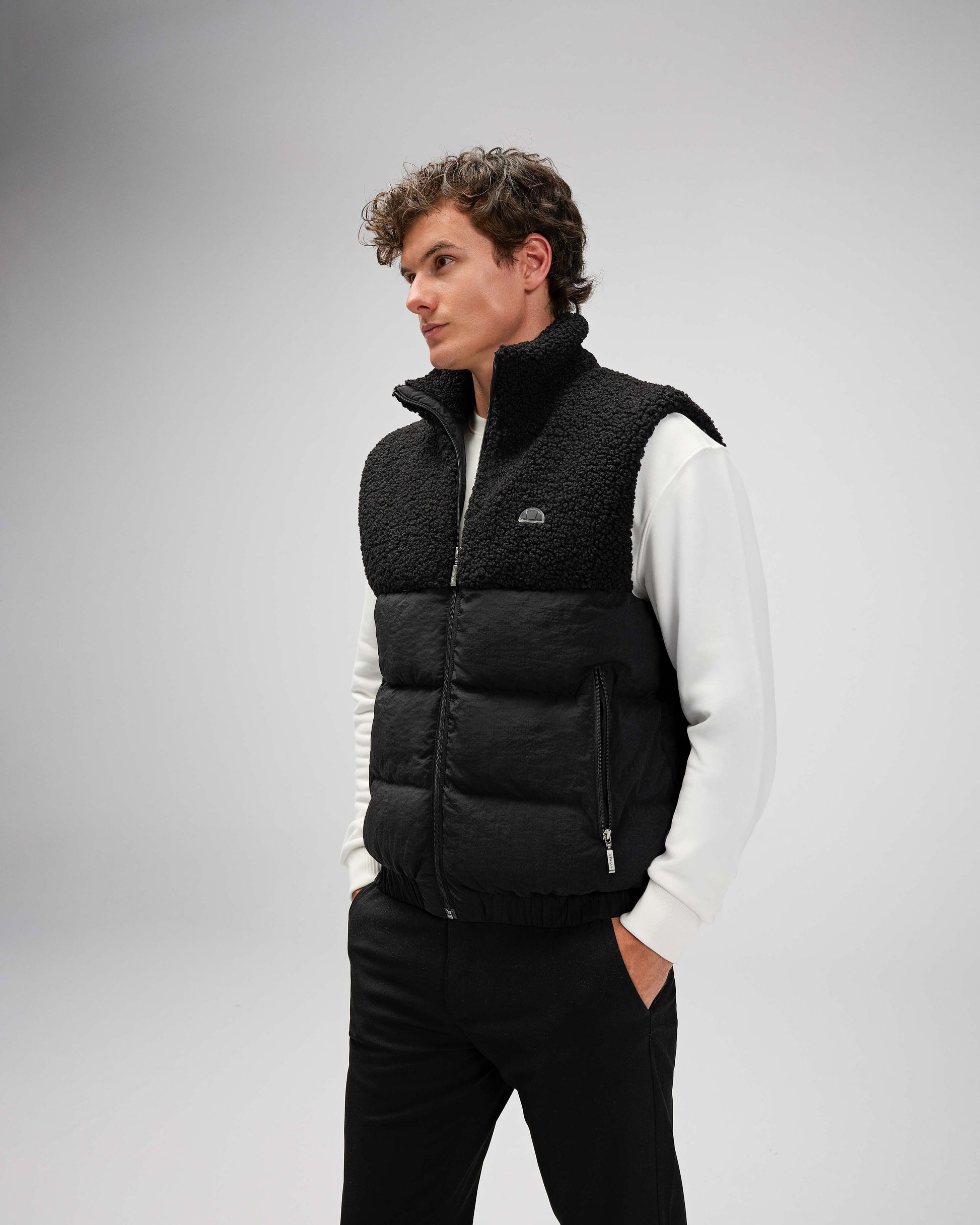 Ellesse Erkek Dolgulu Yelek EM532-BK