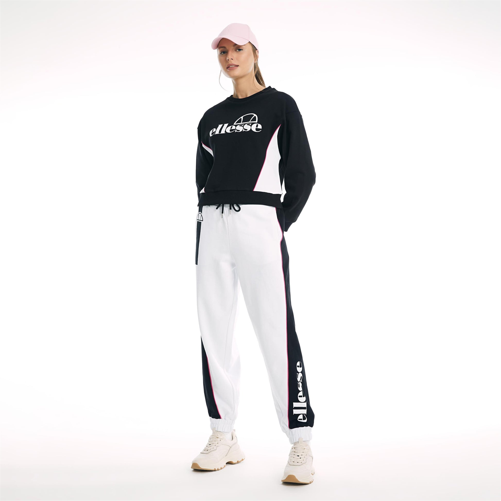 Ellesse Kadın Siyah Sweatshirt EF001-BK