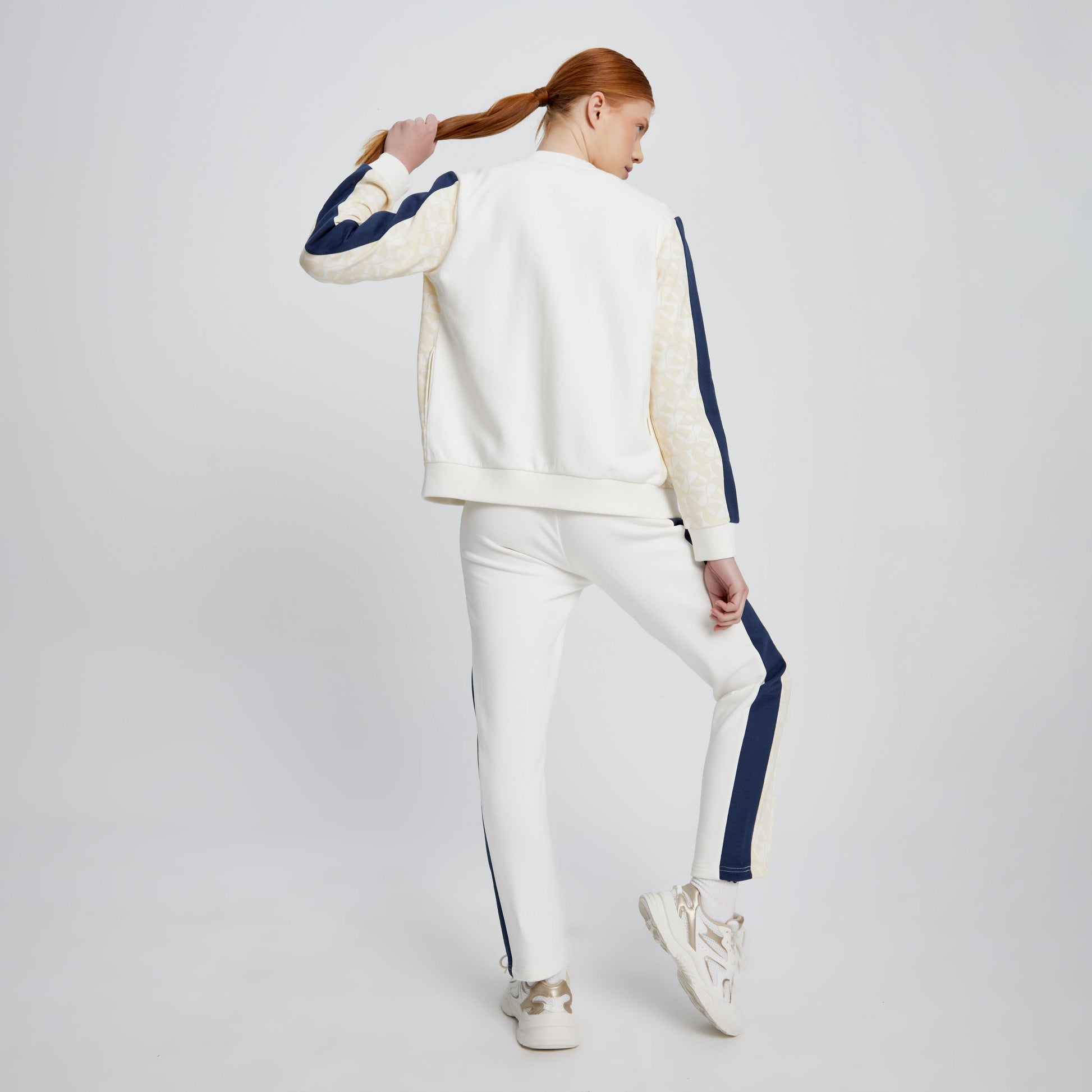 Ellesse Kadın Tracker Ceket EF086-ECR