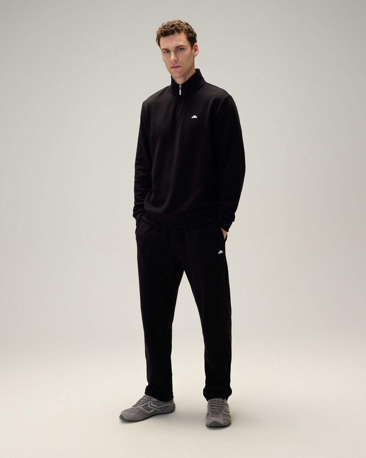 Ellesse Yarım Fermuarlı Erkek Sweatshirt 5WM1603-BK