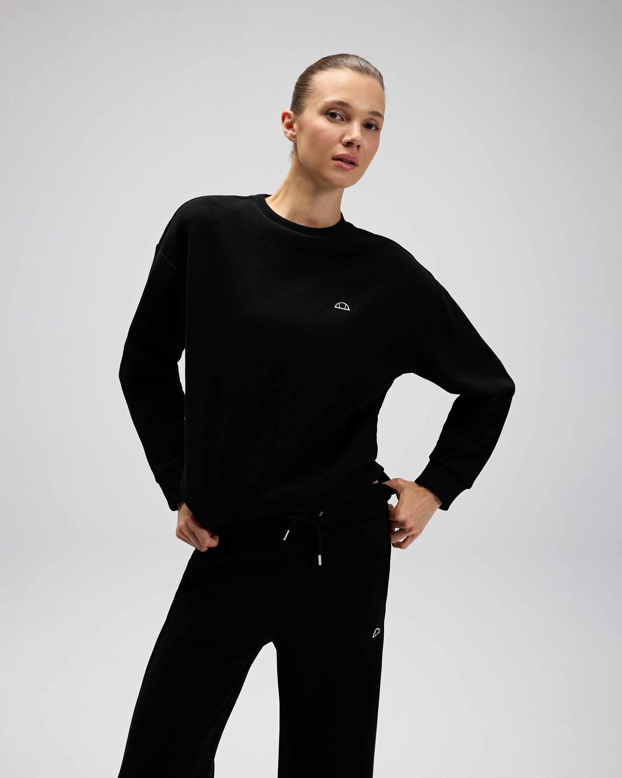 Ellesse Kadın Sweatshirt EF540-BK