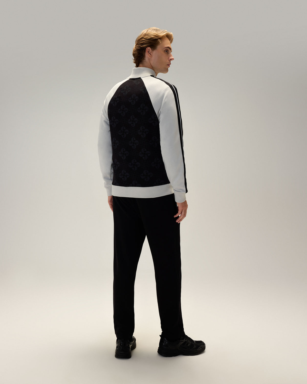 Ellesse Fermuarlı Erkek Sweatshirt 5WM1357-BK