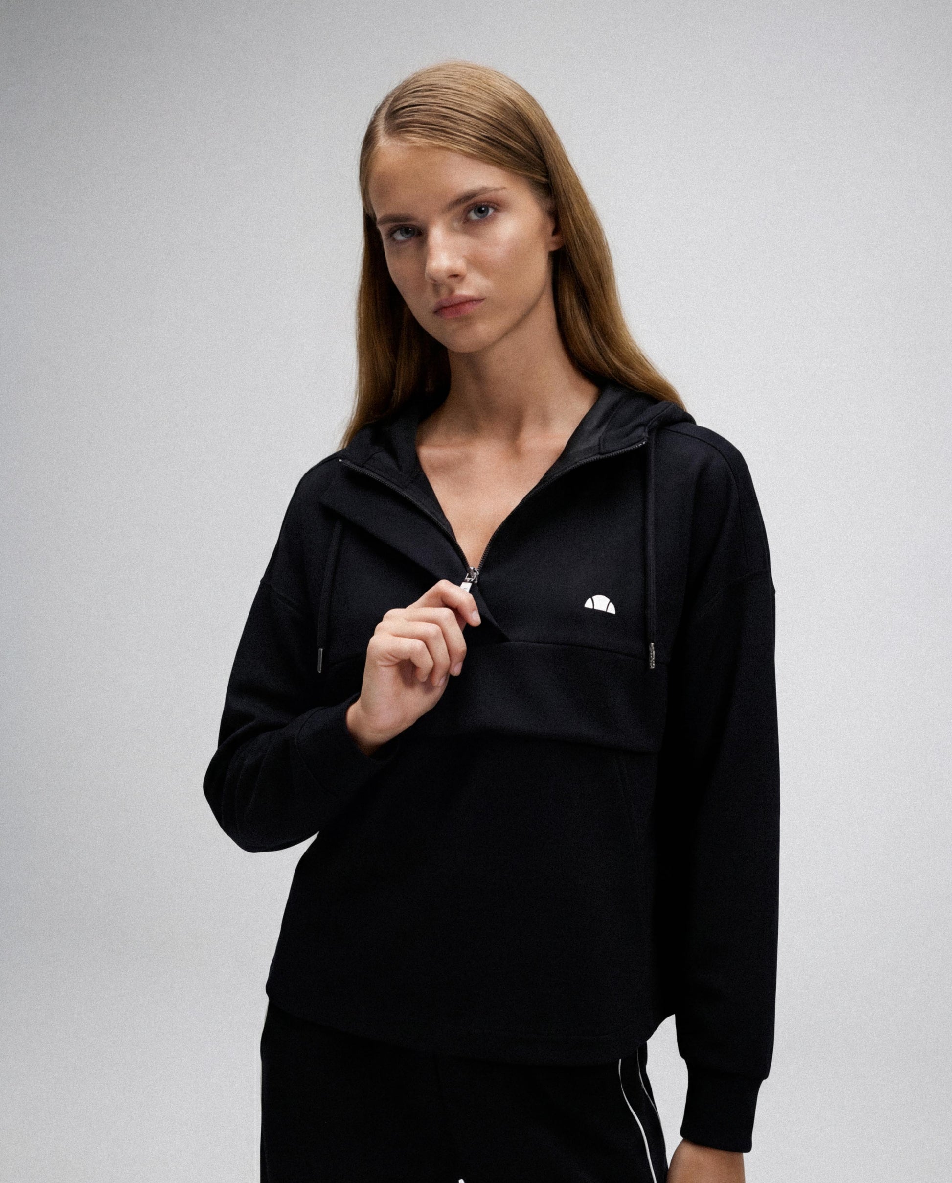 Ellesse Kadın Kapüşonlu Sweatshirt EF551-BK