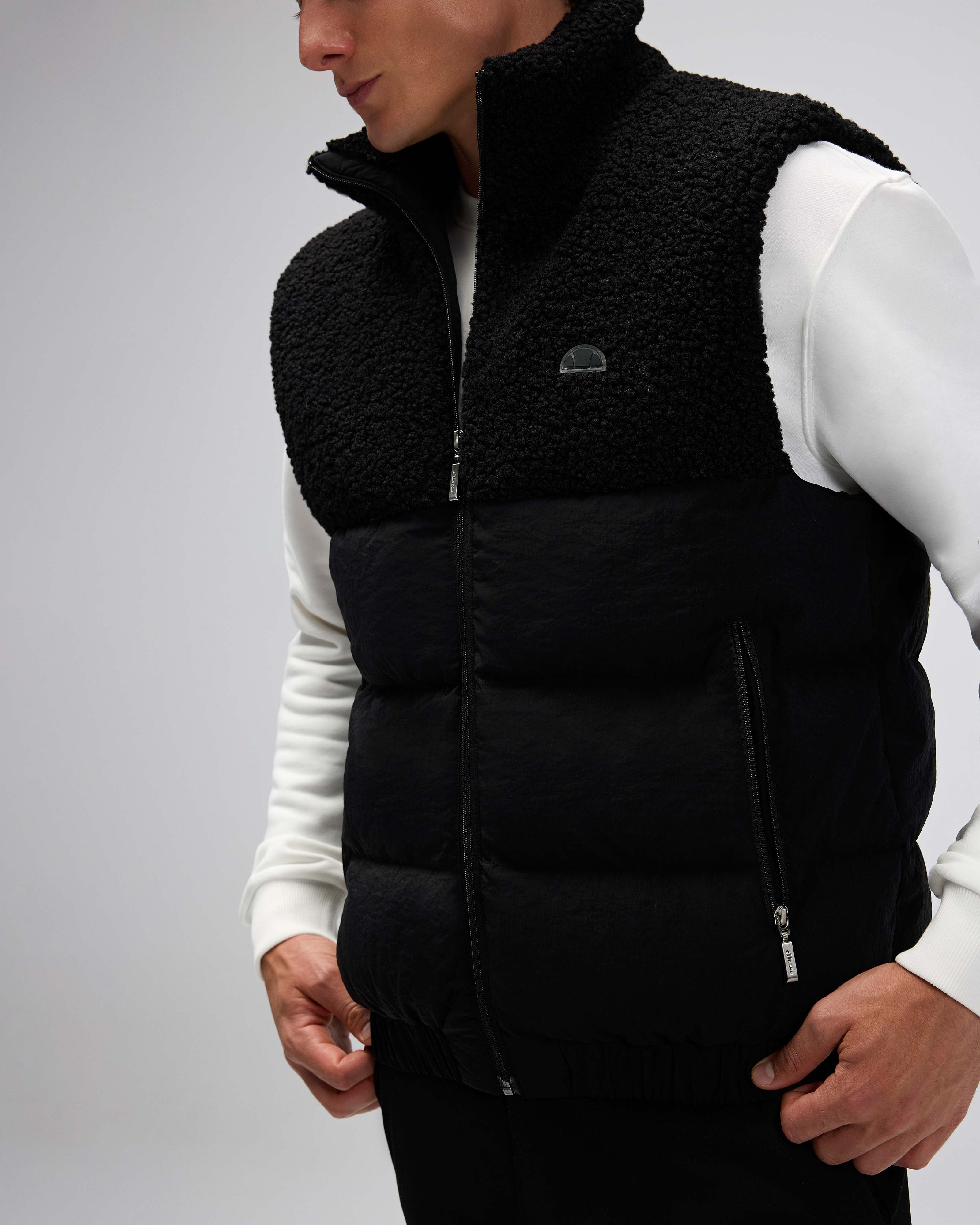 Ellesse Erkek Dolgulu Yelek EM532-BK