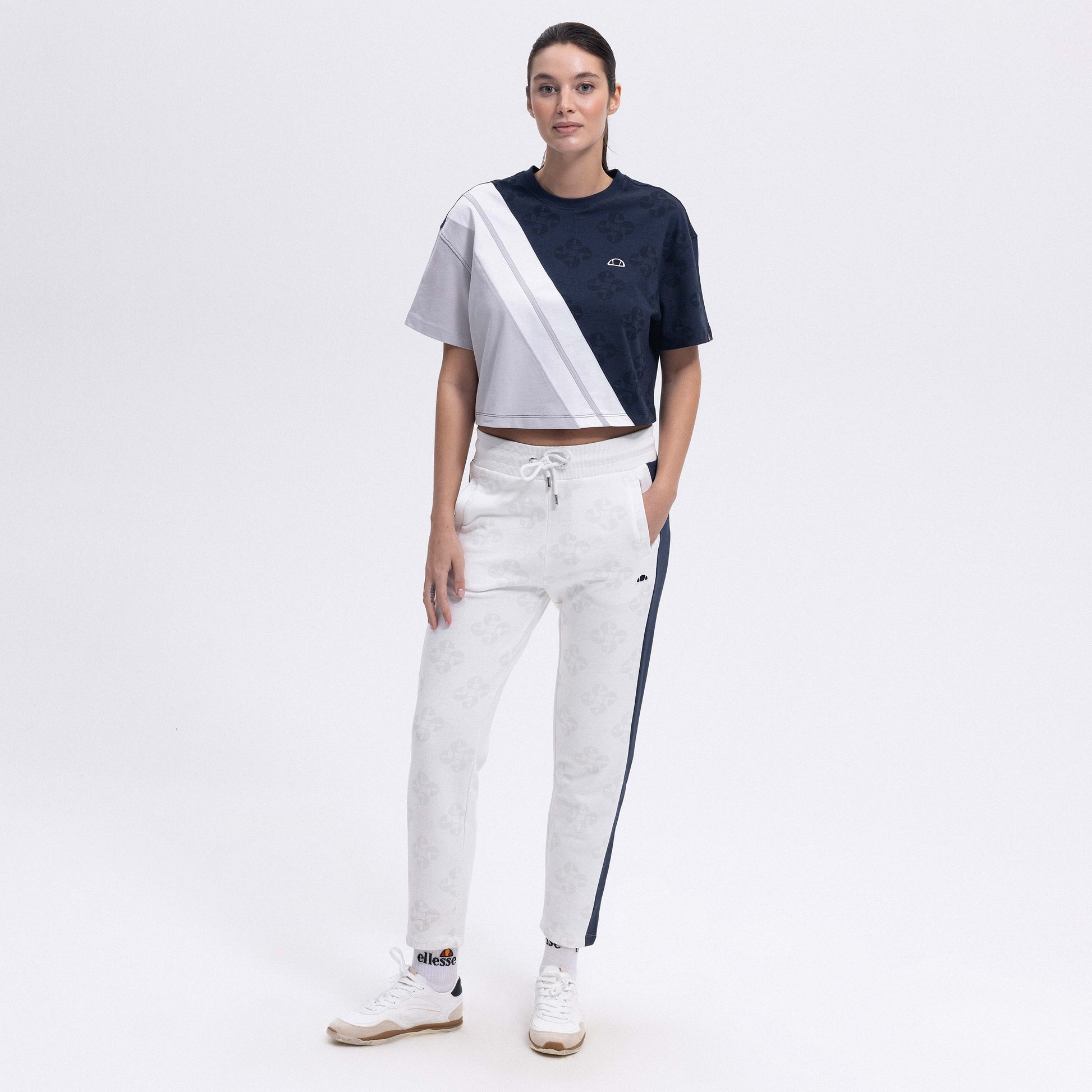Ellesse Kadın Tişört EF376-NV