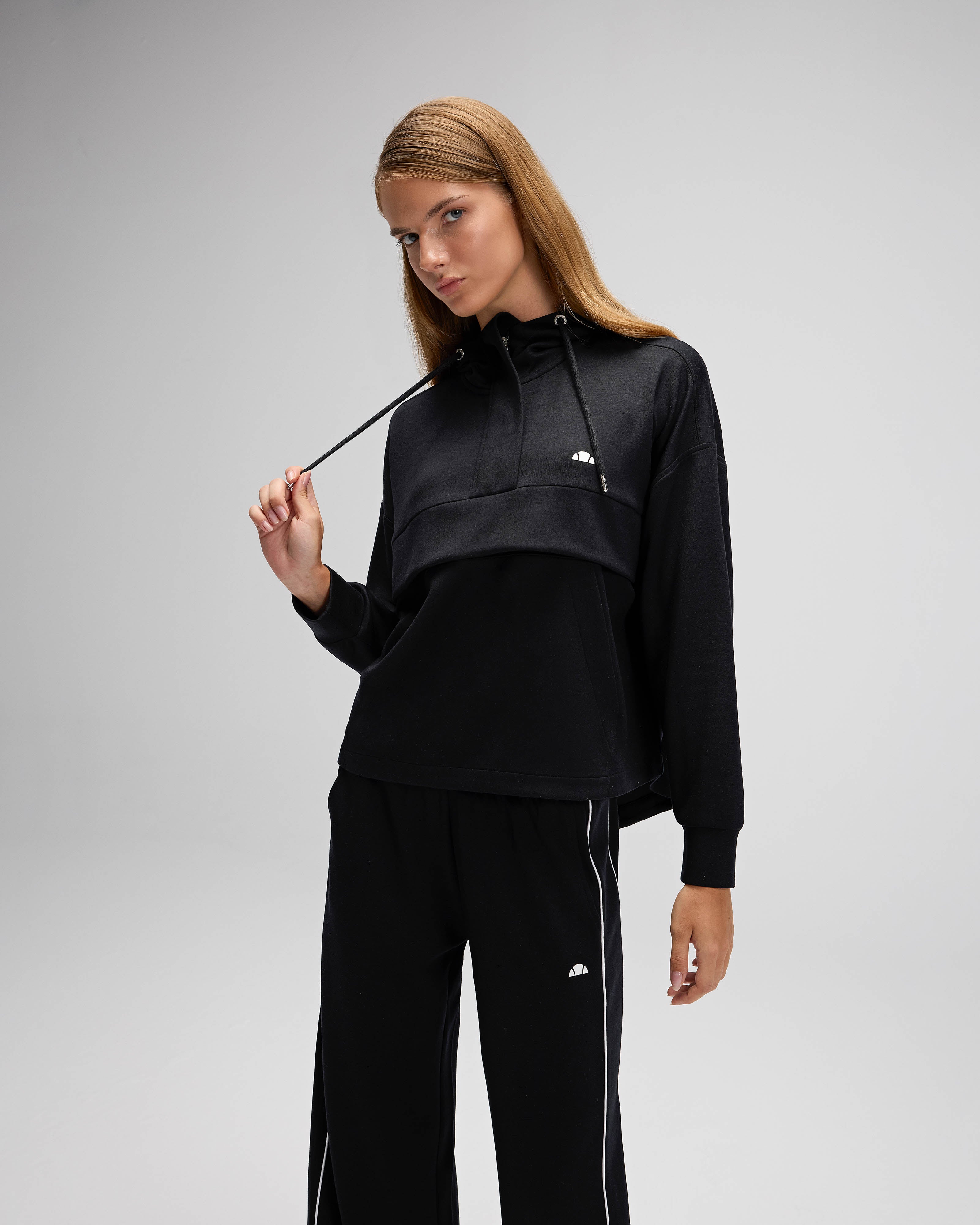 Ellesse Kadın Kapüşonlu Sweatshirt EF551-BK