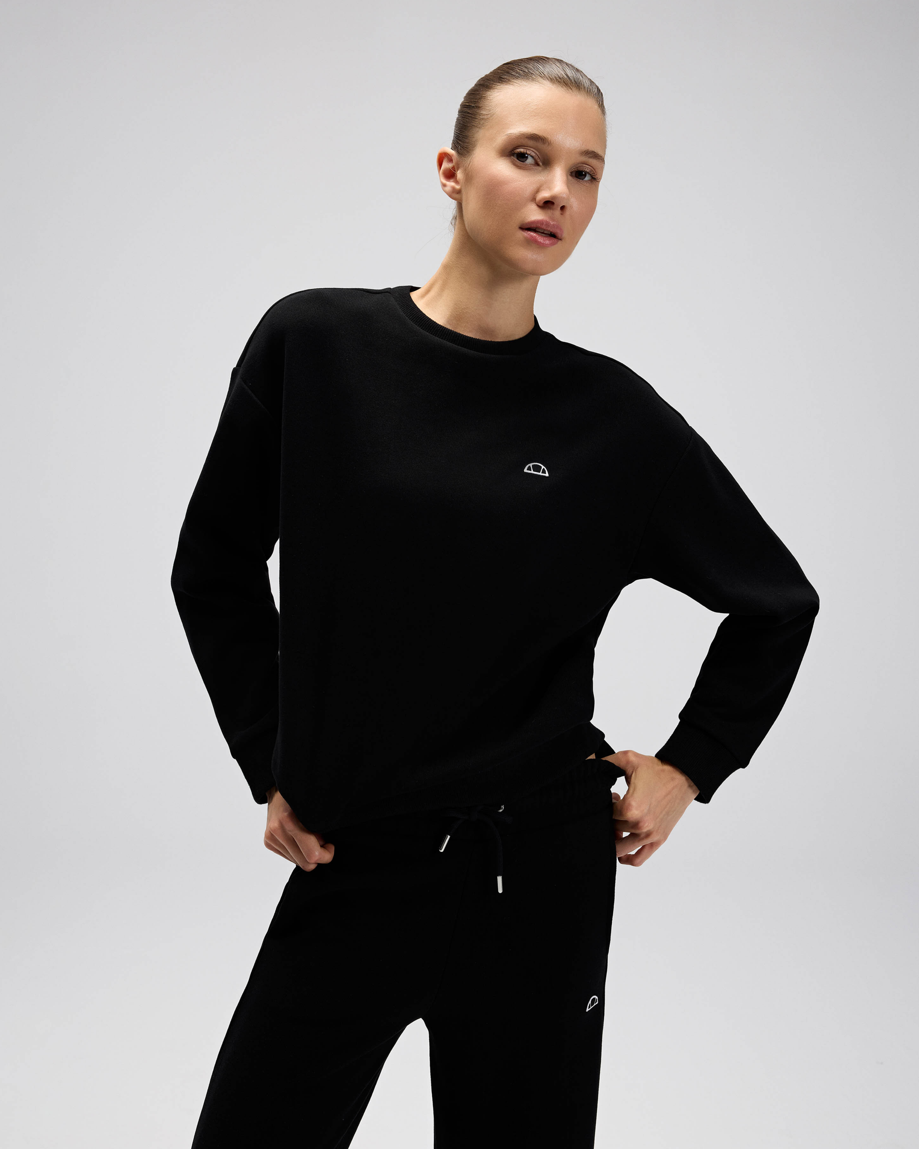 Ellesse Kadın Sweatshirt EF540-BK