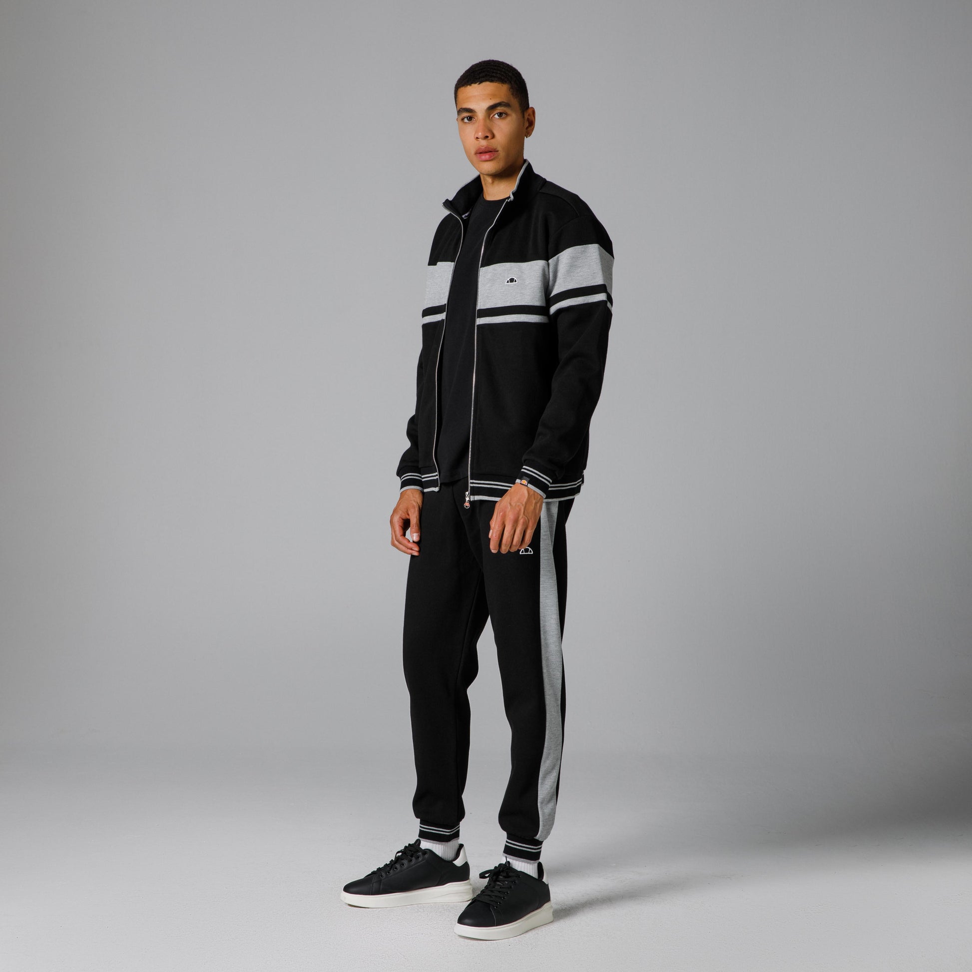Ellesse Fermuarlı Erkek Sweatshirt EM209-BK