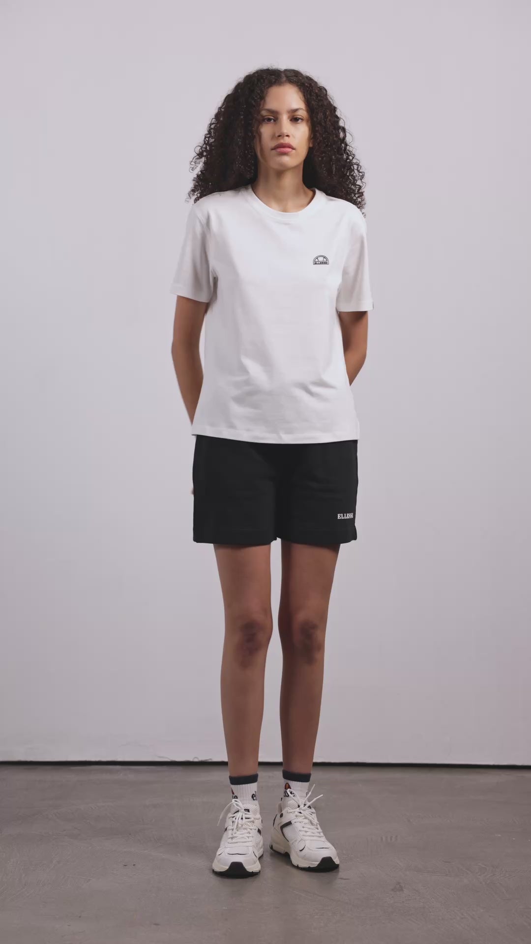Ellesse Kadın Tişört EF426-ECR
