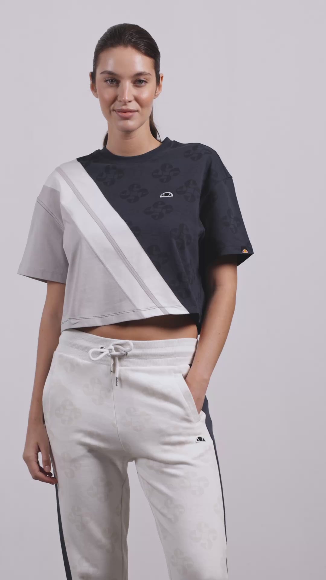 Ellesse Kadın Tişört EF376-NV