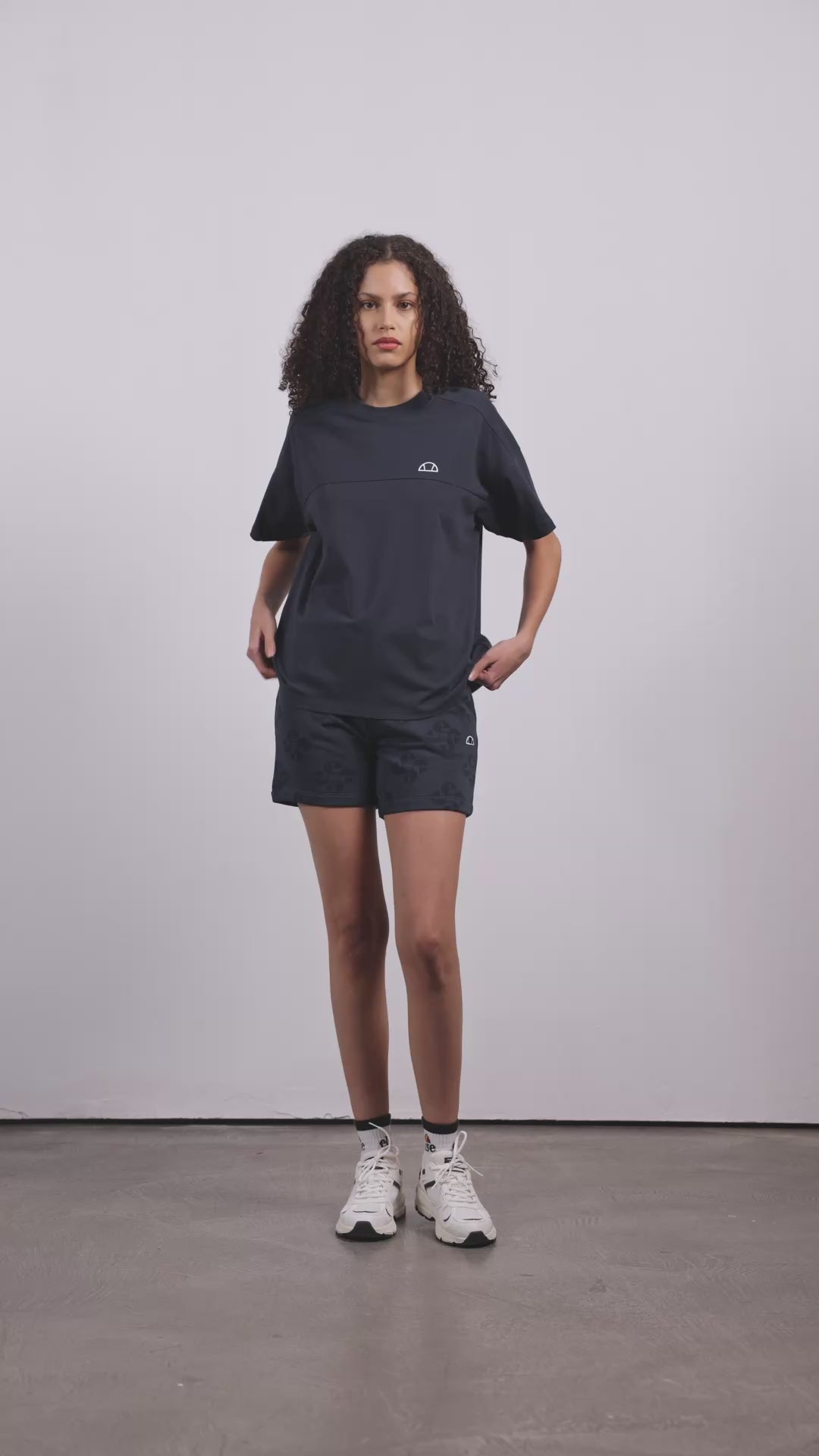 Ellesse Oversize Kadın Tişört EF394-NV