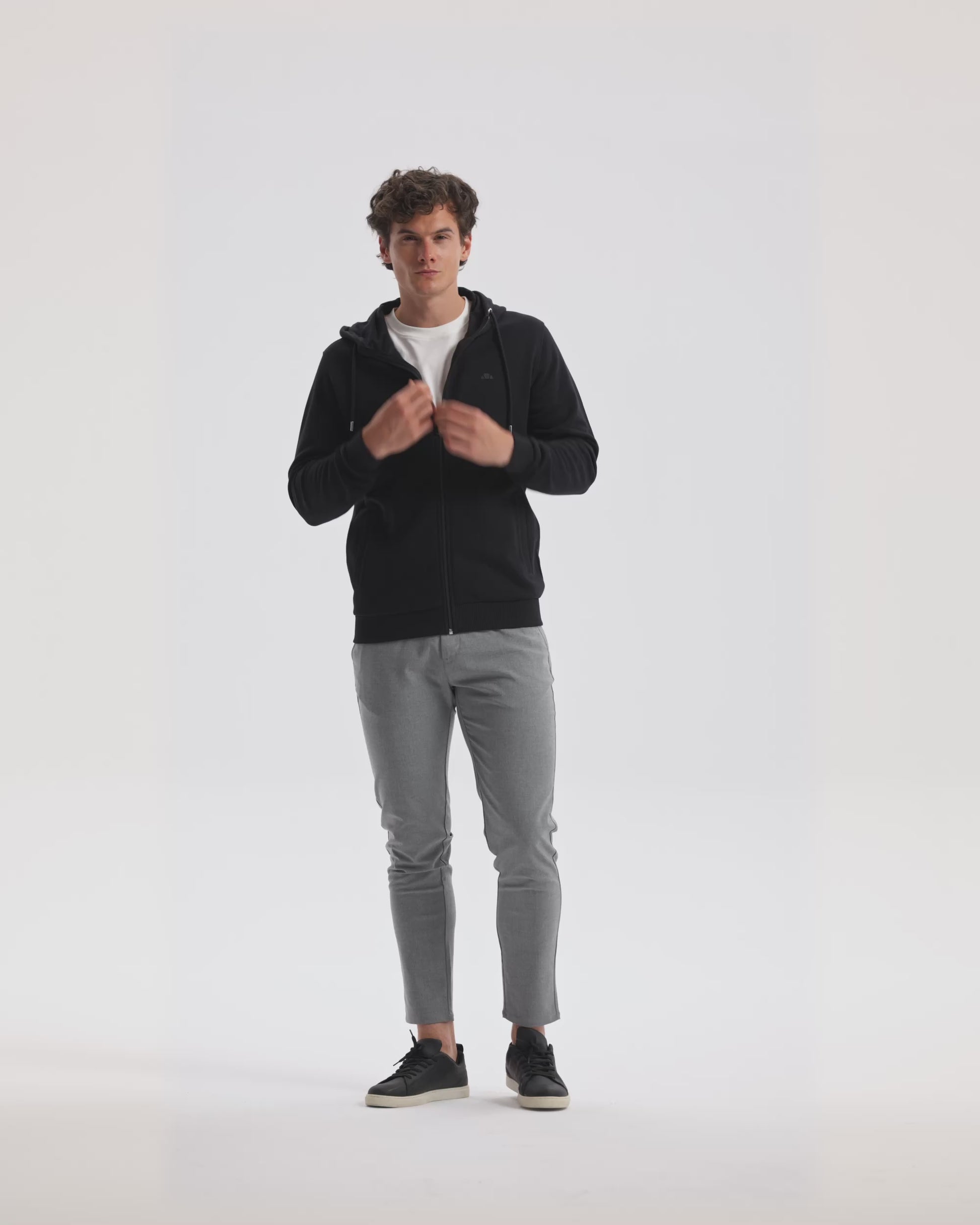 Ellesse Erkek Fermuarlı Kapüşonlu Sweat EM555-BK